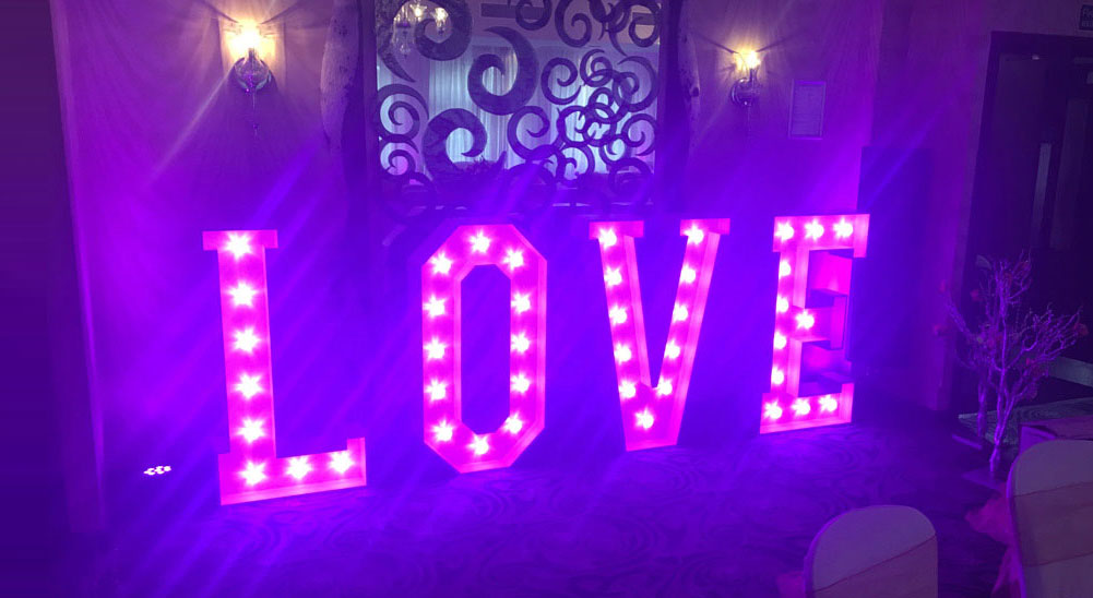 MMC Love Letters Outdoors